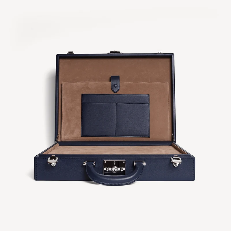 48h Attaché - Marine