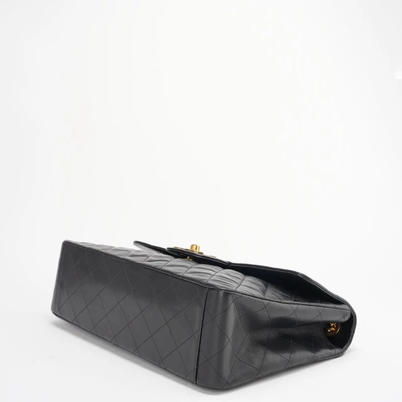 Chanel Vintage Schwarze Maxi Classic Flap Bag Lammleder 1991-1994
