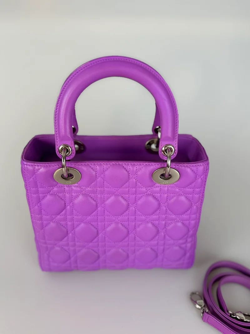 Dior Lady Dior Bag Medium Lila Lammleder mit silberner Hardware