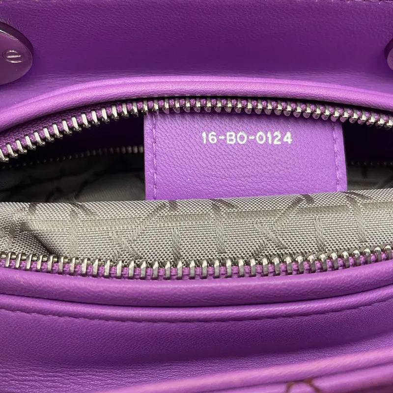 Dior Lila Lilac Lady Dior Medium Tasche aus Cannage-Lammleder mit silberner Hardware