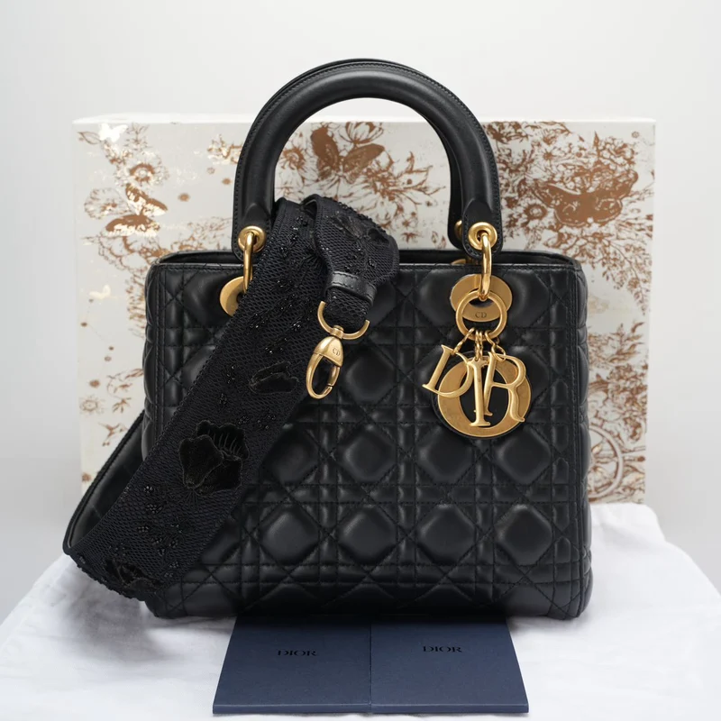 Christian Dior Schwarzes mittelgroßes Lammleder mit goldener Hardware von 2017