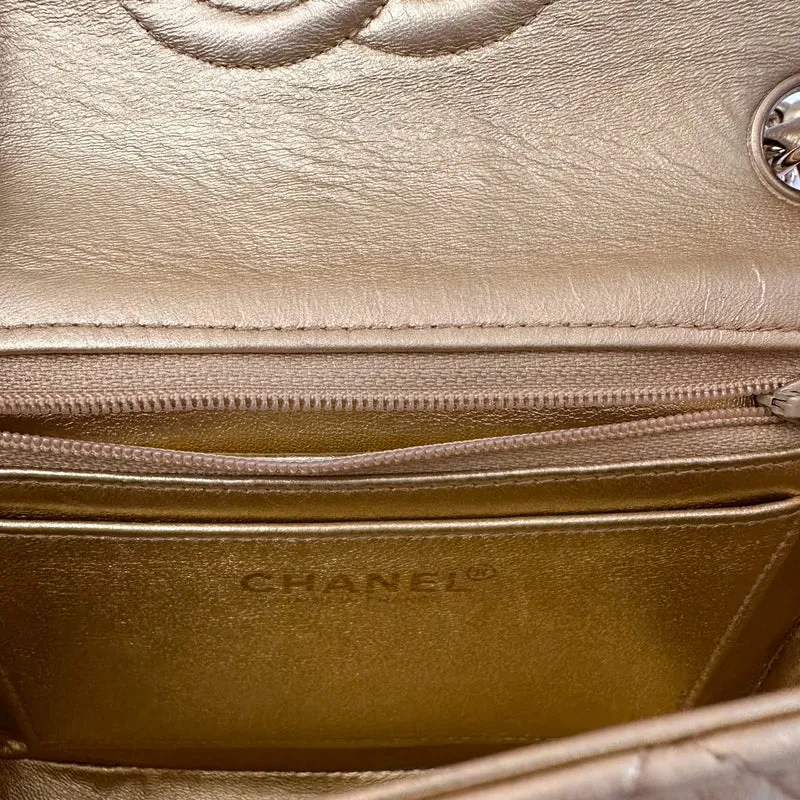 Chanel Goldene Vintage Mini-Flap-Quadrat-Tasche 2000er