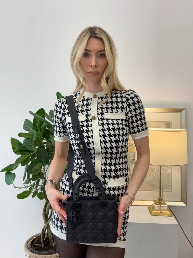 Christian Dior Mattschwarze kleine Lady Dior Tasche 2020