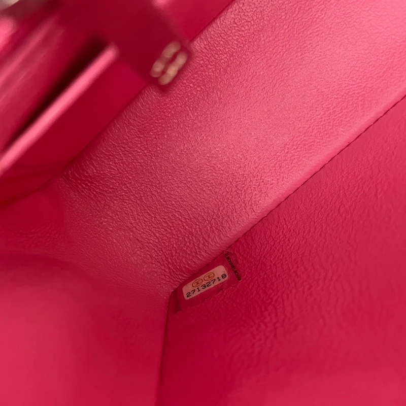 Chanel Klassische rechteckige Mini-Flap-Tasche Pink