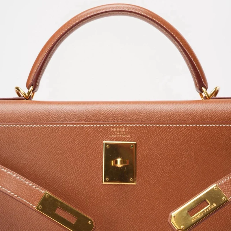 Hermès Vintage Gold Kelly Sellier 32 Epsom D Square 2000
