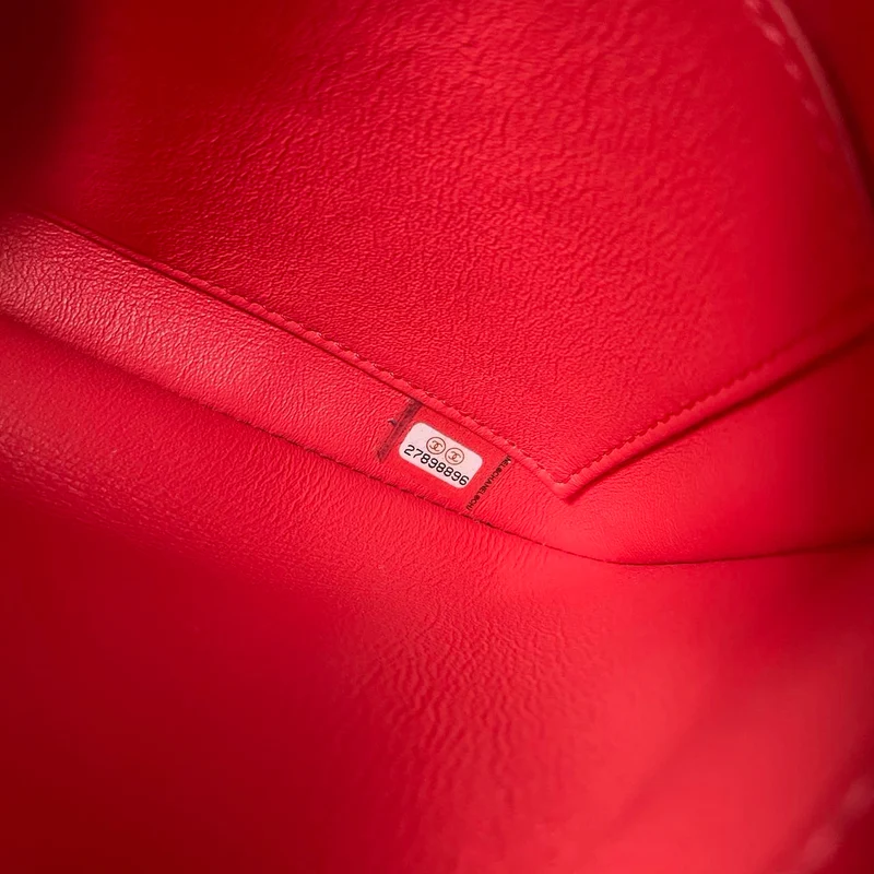 Chanel Rote kleine trendige CC-Tasche aus Lammleder mit champagnergoldener Hardware