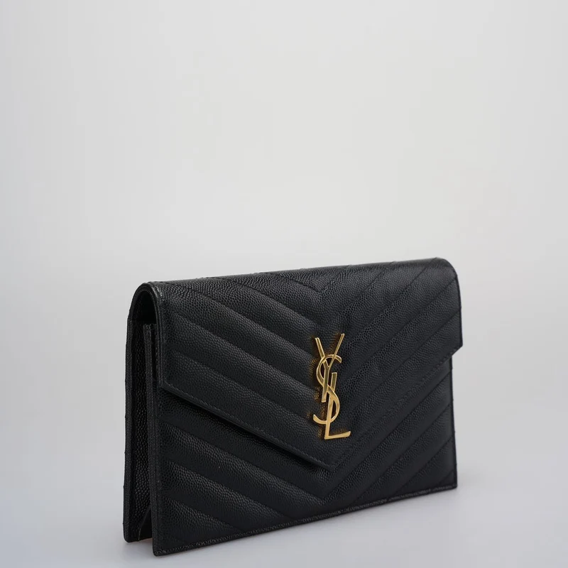 Saint Laurent – ​​Kleines Portemonnaie mit Monogramm auf Kettentasche in Schwarz mit goldfarbenen Metallteilen