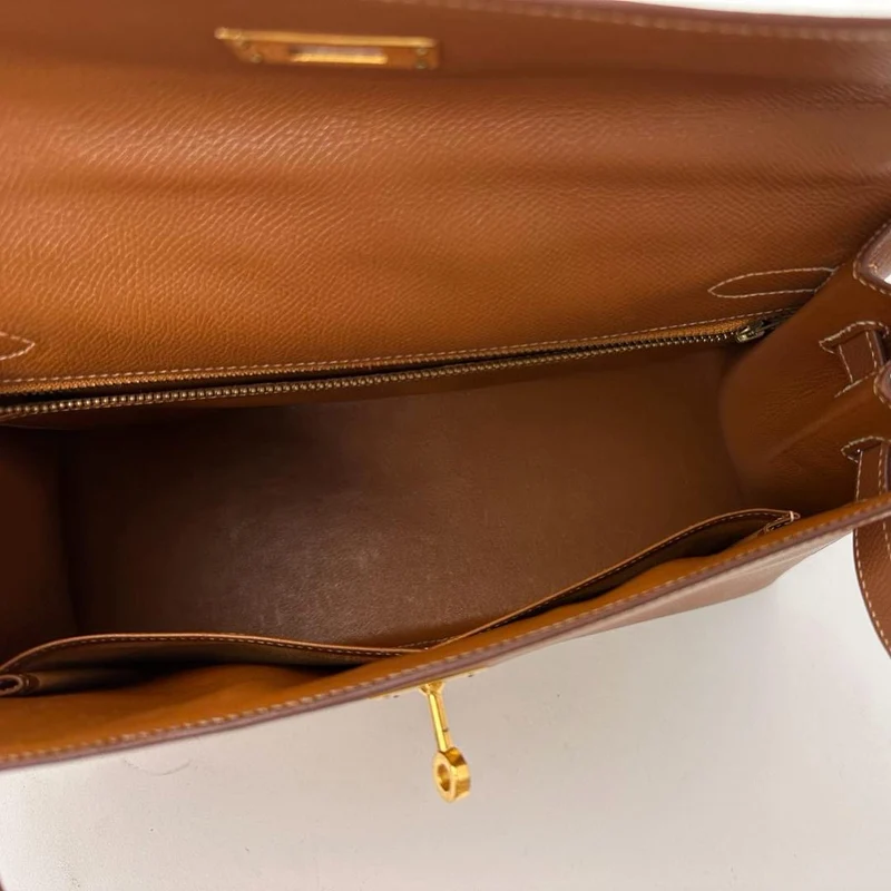Hermès Vintage Kelly Sellier 32 Gold Leder V Cricle 1992