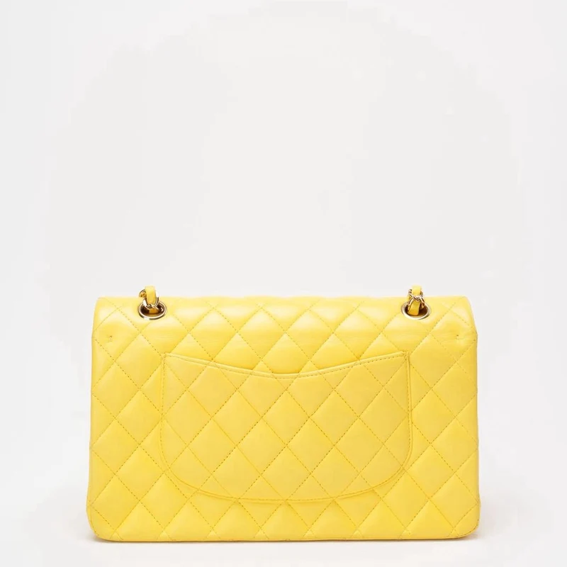 Chanel Gelbes Lammleder Gesteppt Mittlere Doppelklappe Gold Hardware