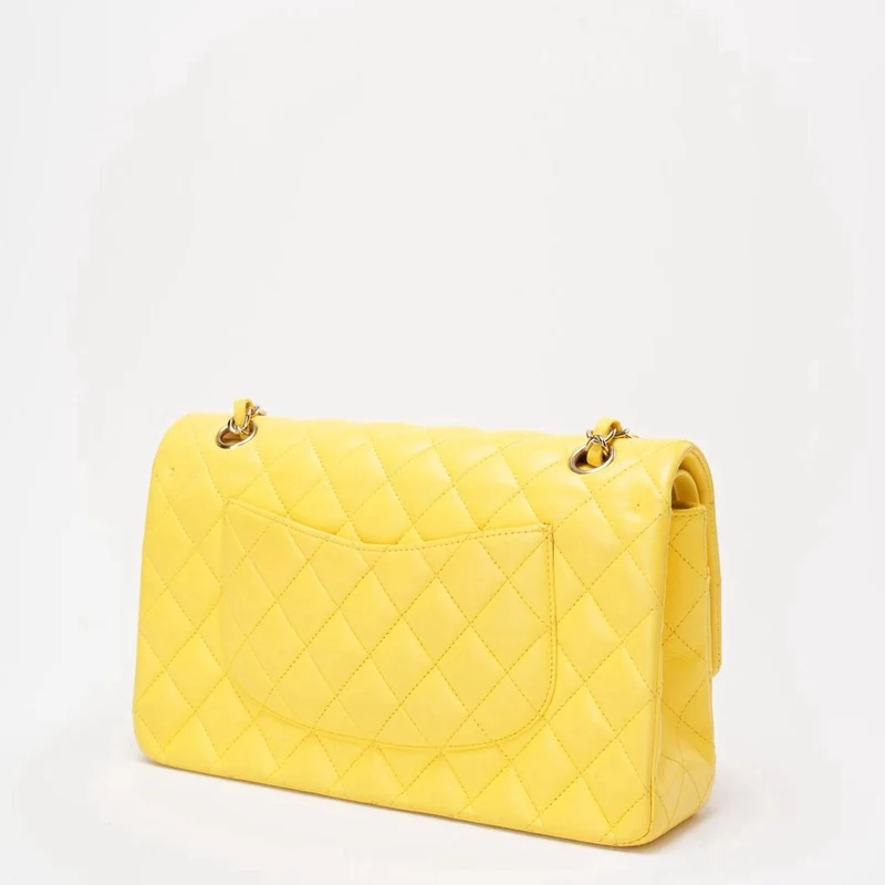 Chanel Gelbes Lammleder Gesteppt Mittlere Doppelklappe Gold Hardware