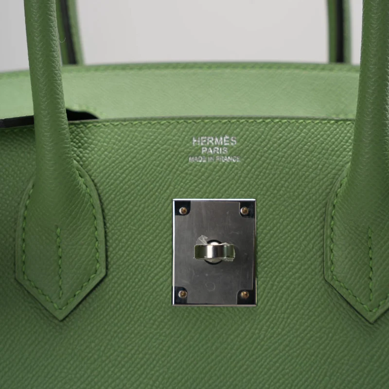 Hermes Birkin 30cm Sellier Tasche aus Epsom-Leder in Vert Avocado-Grün mit Palladium-Hardware