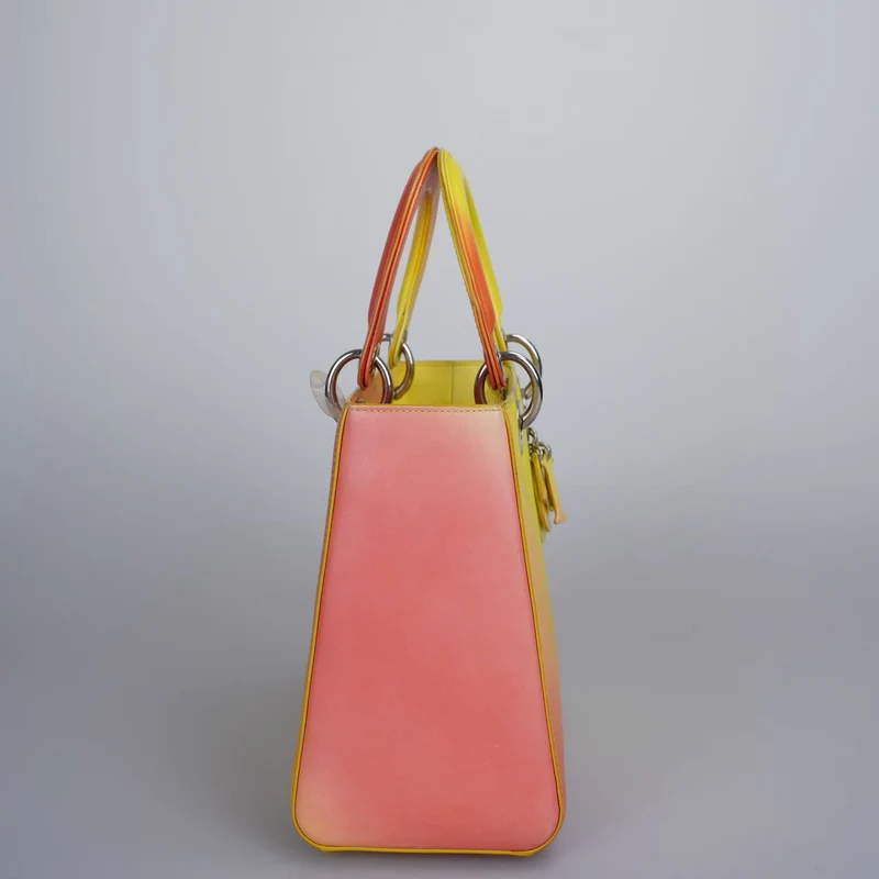 Christian Dior Lady Dior Medium Tasche aus Box-Kalbsleder mit Farbverlauf in Gelb und Orange