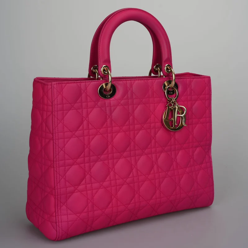 Christian Dior – Große Cannage Lady Dior aus Lammleder in Rosa mit goldener Hardware