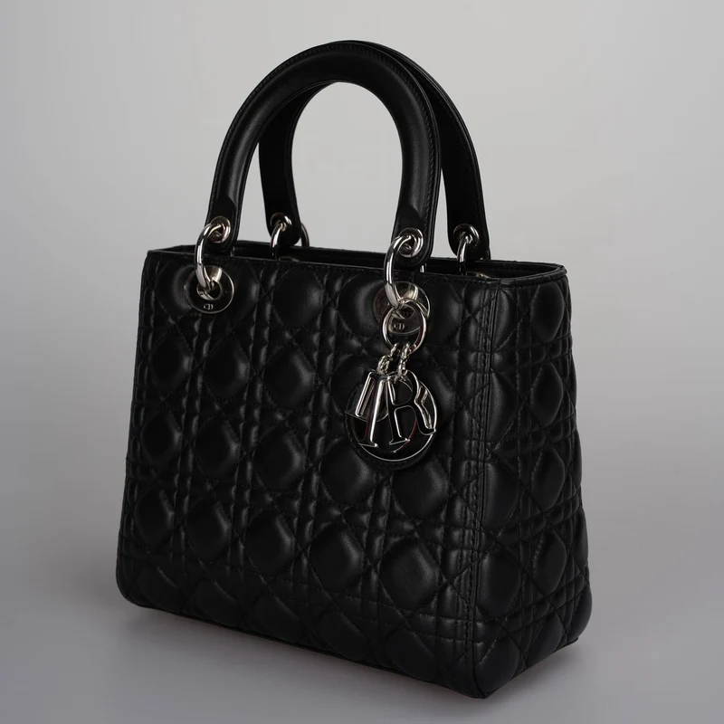 Christian Dior Schwarze mittelgroße Lady Dior Tasche aus Cannage-Lammleder mit silberner Hardware