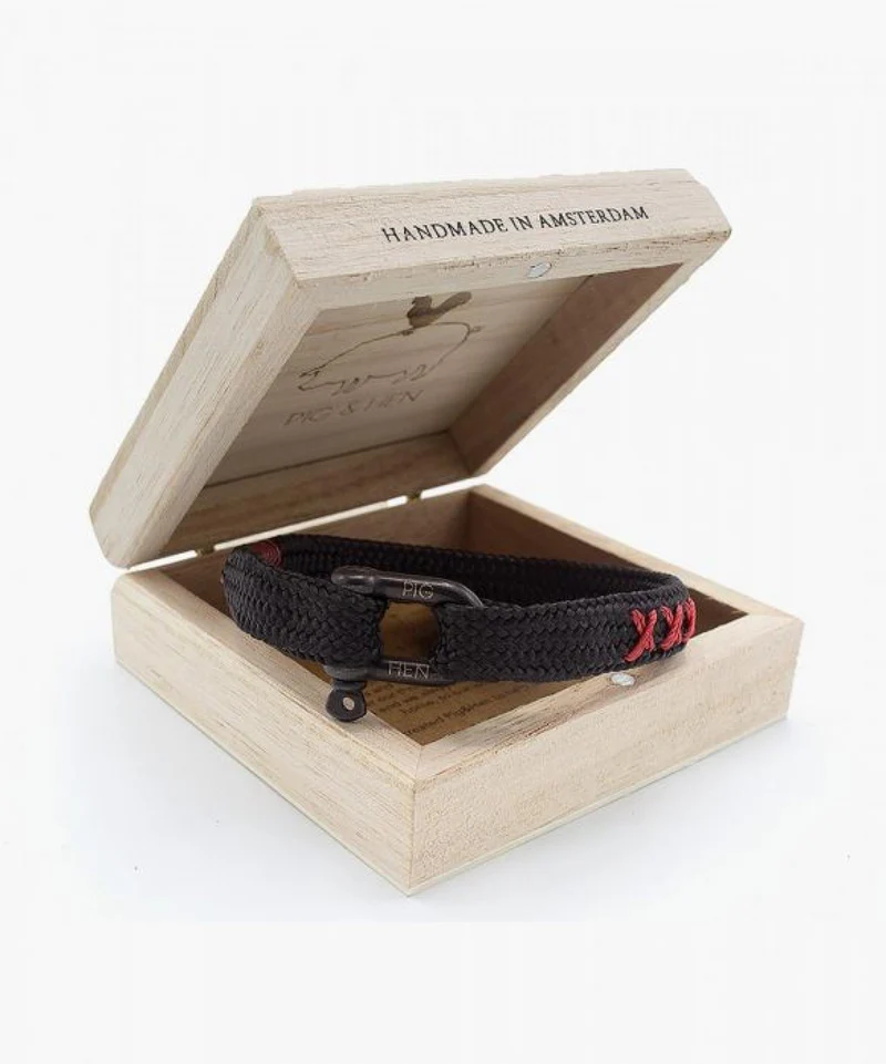 Pig & Hen Armband COA Sharp Simon Schwarz Rot