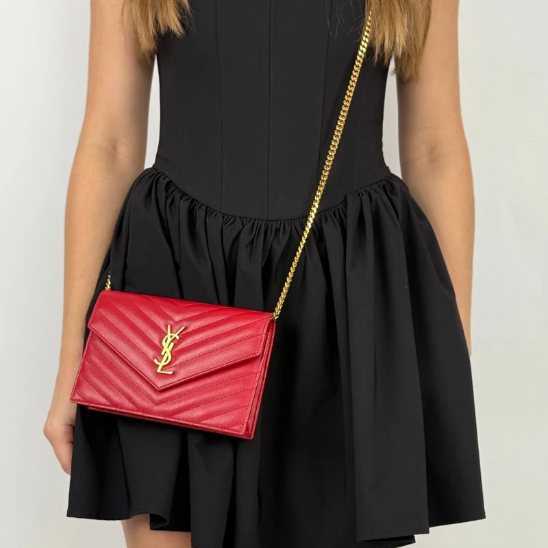 Saint Laurent Cassandre Umschlag Rote Tasche