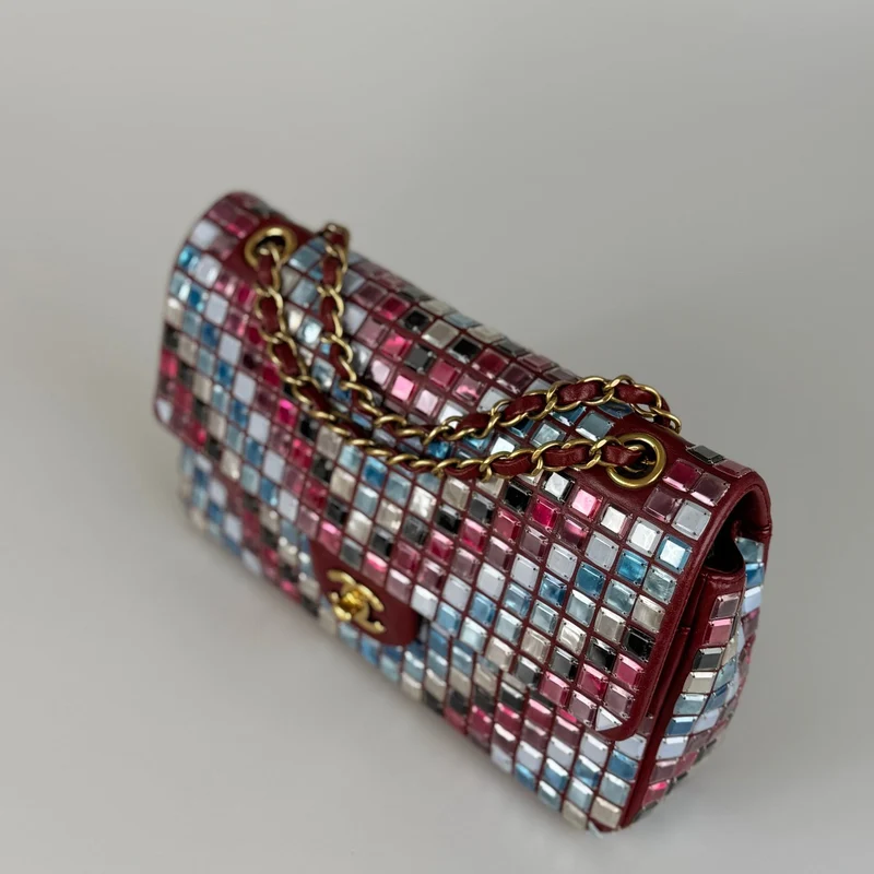 Chanel Runway Mosaic Medium Flap Bag in Rot und Mehrfarbig