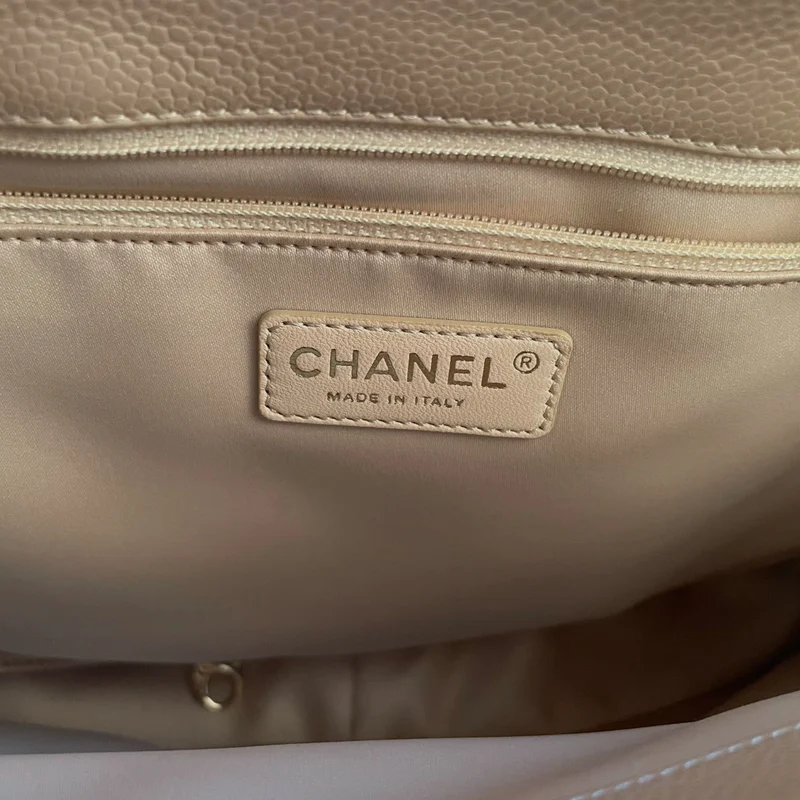 Chanel Beige Grand Shopping Tote GST Tasche aus Kaviarleder mit goldener Hardware