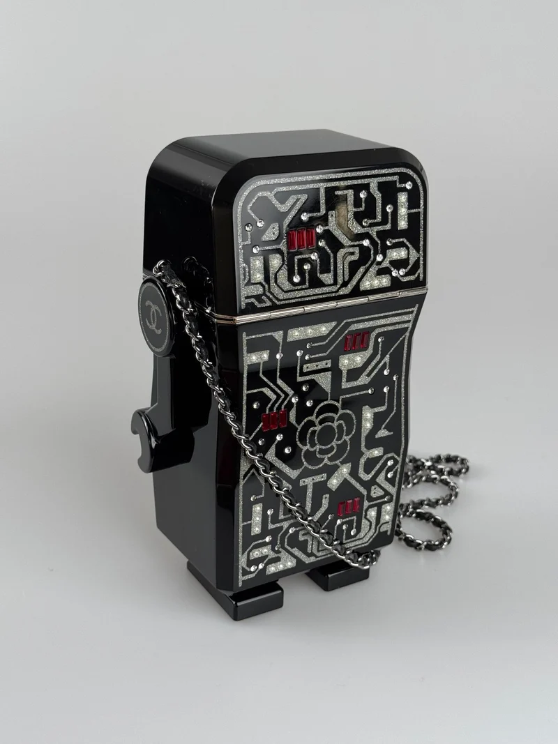 Chanel Plexiglas Kristall Roboter Minaudiere Clutch Schwarz