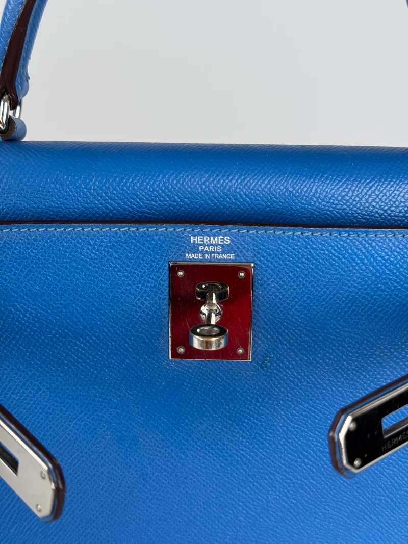 Hermes Kelly 28cm Sellier Tasche aus blauem Epsom-Leder mit silberner Hardware
