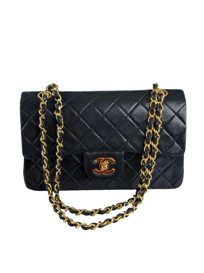 Chanel Vintage zeitlose Flap Bag klein schwarz golden