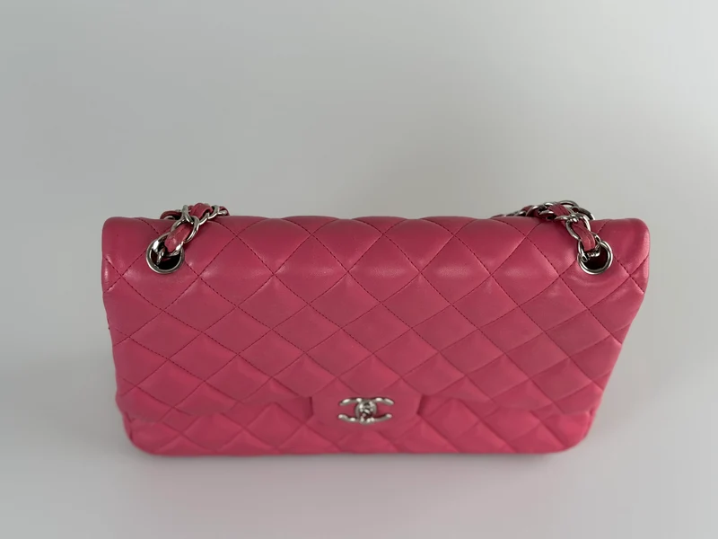 Chanel Pink Classic Double Flap Bag mit silberner Hardware in Jumbo-Größe