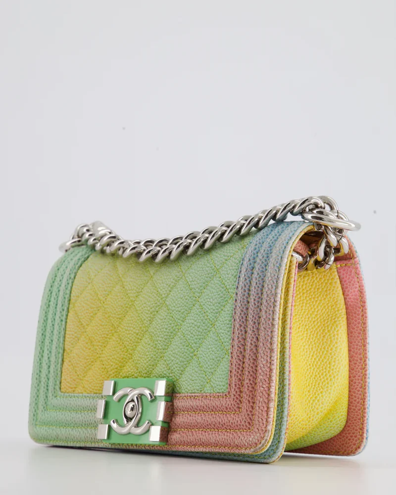 Chanel Caviar Quilted Small Cuba Rainbow Le Boy Bag Mehrfarbig mit silberner Hardware
