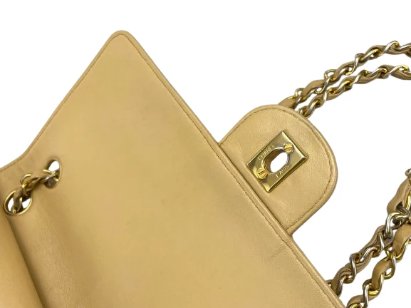 Chanel Beige Vintage Zeitlose Flap Bag Medium