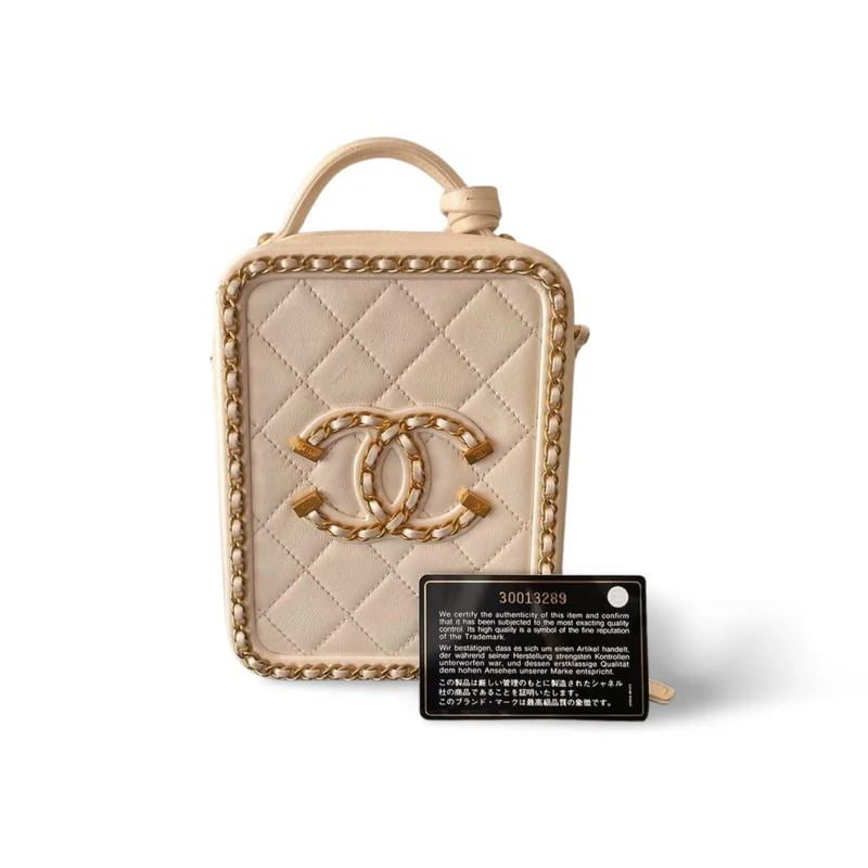 Chanel – Weiße Kosmetiktasche aus Lammleder