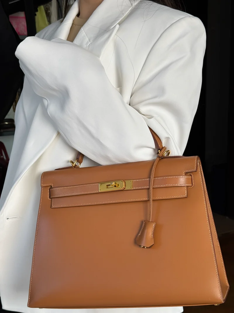 Hermes Kelly Bag 32cm aus Gold (Braun) Boxleder mit Goldbeschlägen