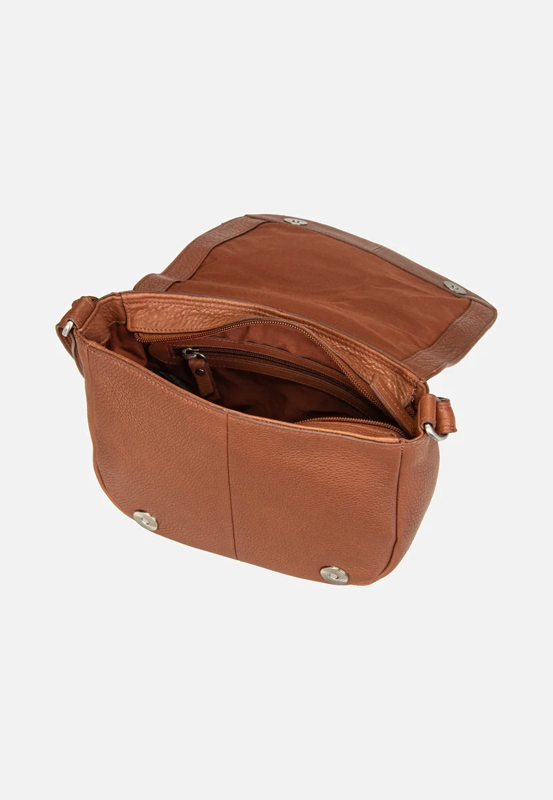 Soft Skylar 1000861 Round Chestnut - Saddle Bag
