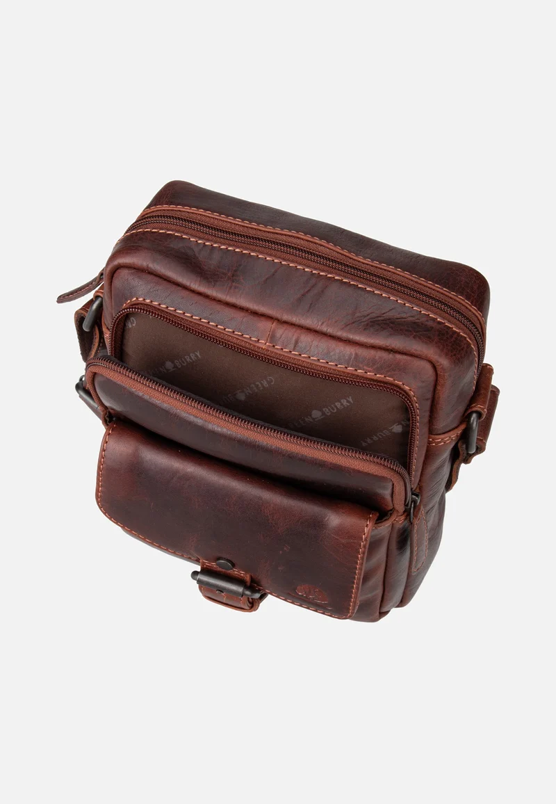 Rugged Shoulderbag M Teak Brown - Schultertasche