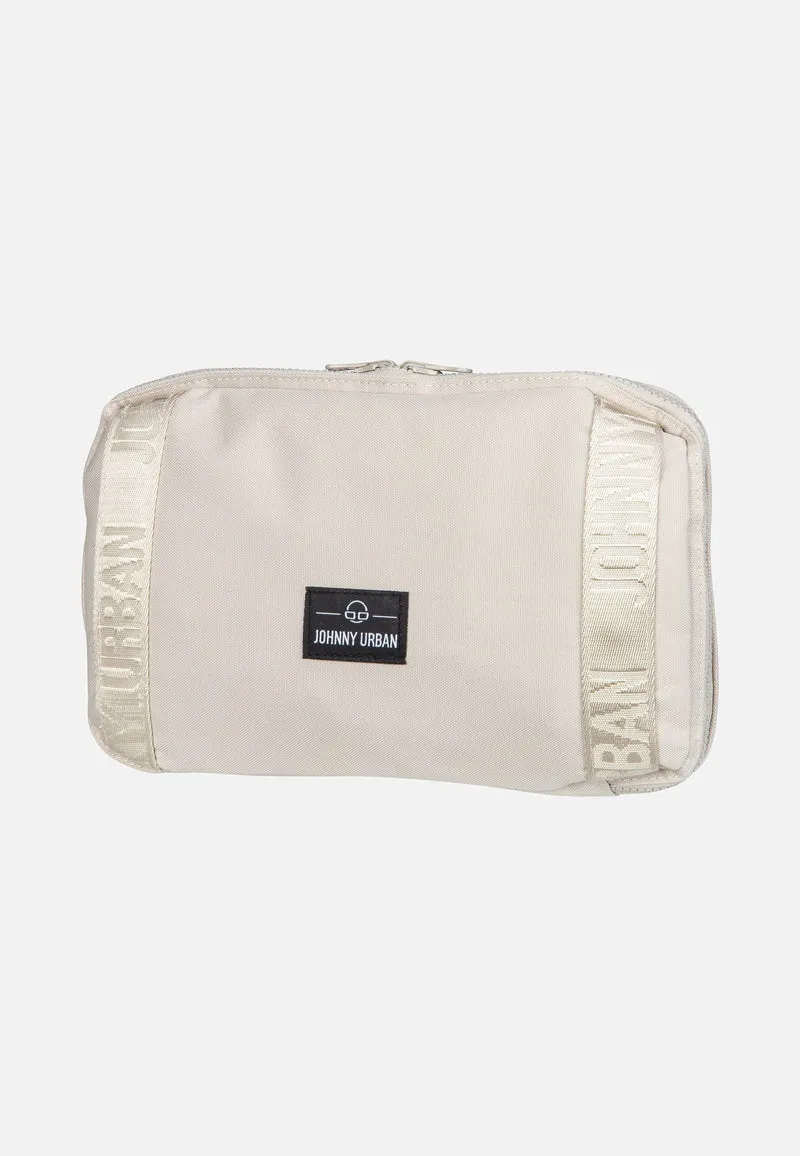 Cassie Sand - Shopper